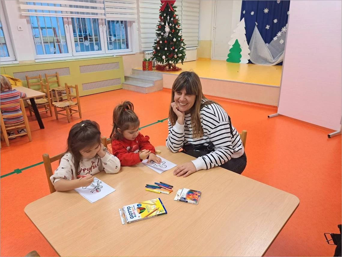 Креативната работилница на Дедо Мраз – Објект: „Пепелашка“