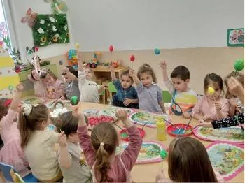 Полна корпа шарени јајца 09 04 2026